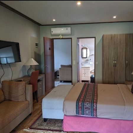 Puri Sabina Bed & Breakfast Джимбаран Экстерьер фото