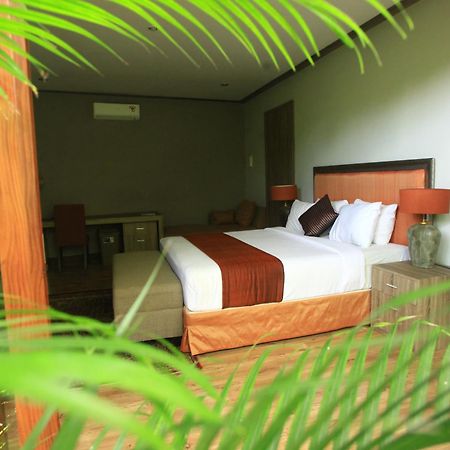 Puri Sabina Bed & Breakfast Джимбаран Экстерьер фото