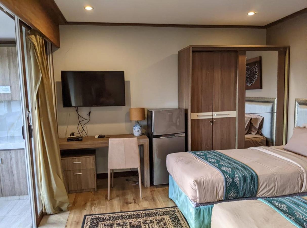 Puri Sabina Bed & Breakfast Джимбаран Экстерьер фото